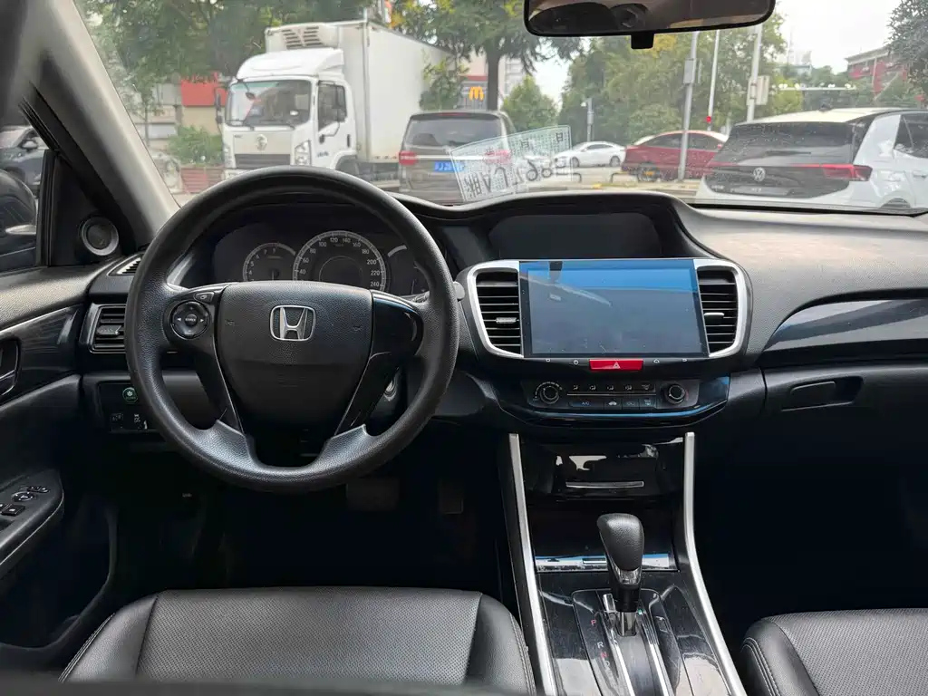 HONDA ACCORD 2017