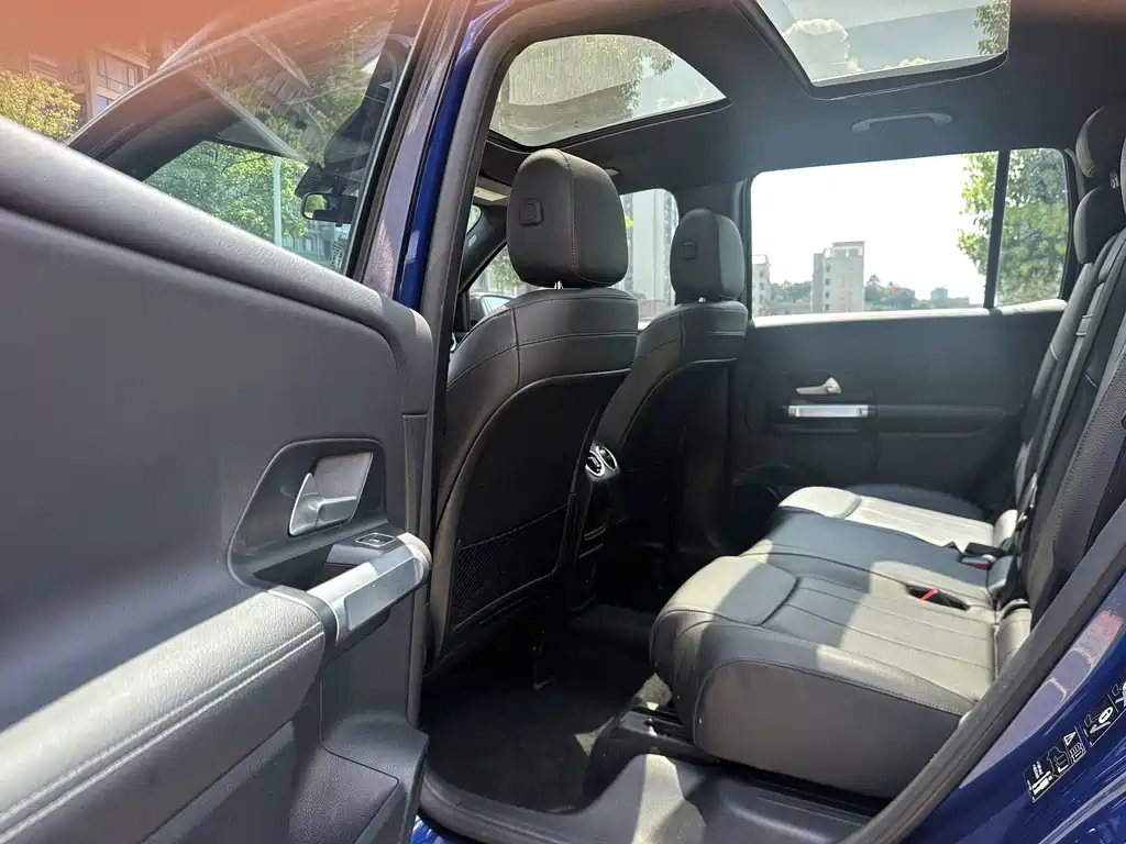 MERCEDES BENZ GLB 2022