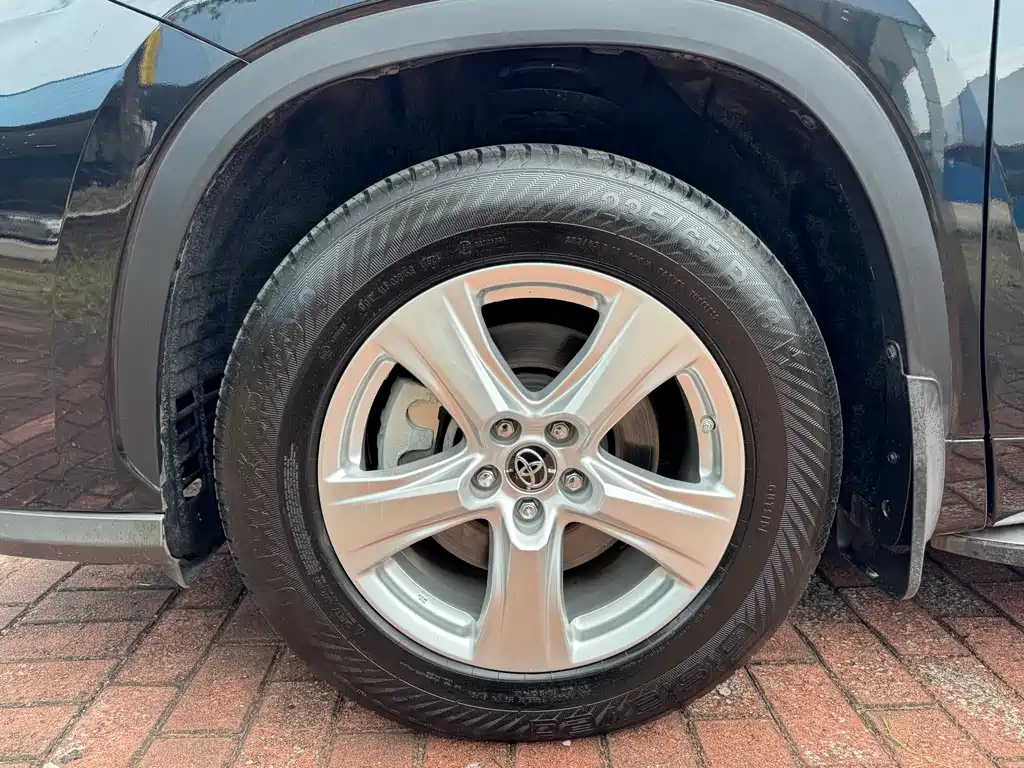 TOYOTA HIGHLANDER 2022