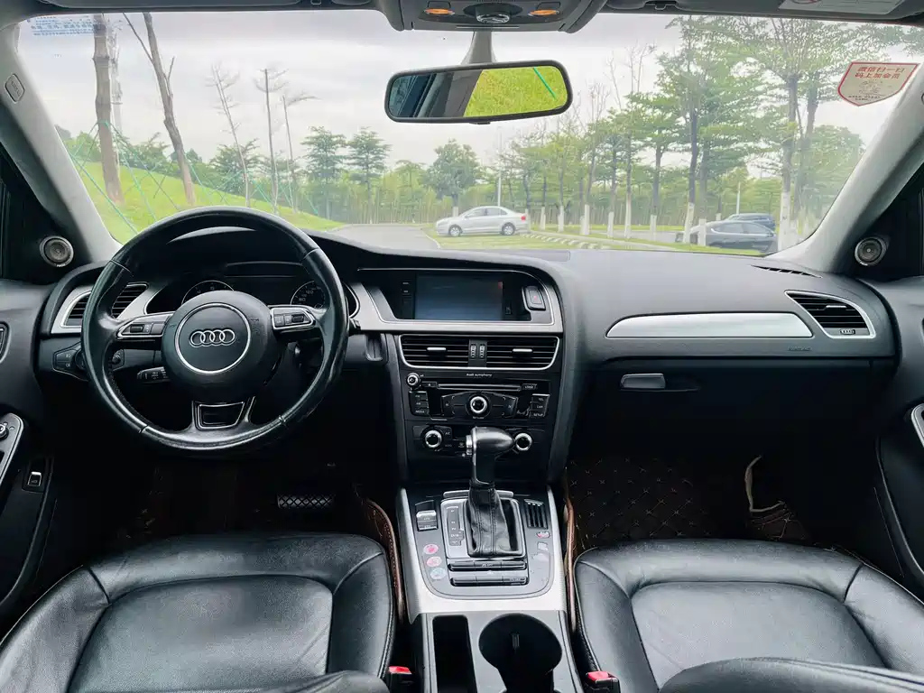 AUDI A4L 2015