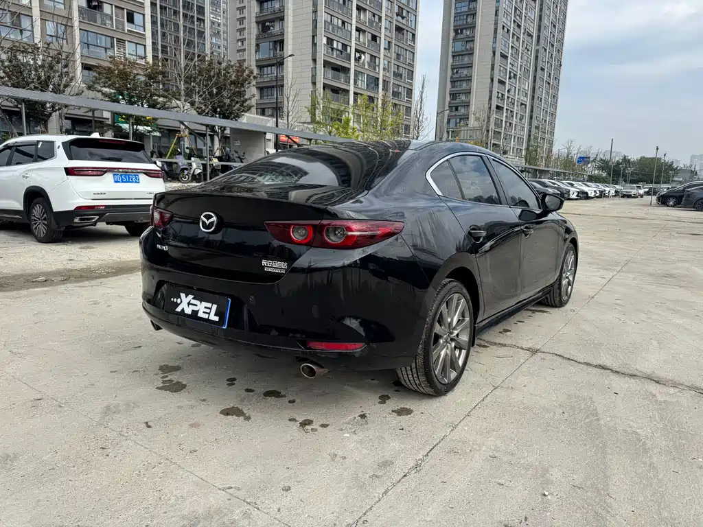 MAZDA 3 AXELA 2022