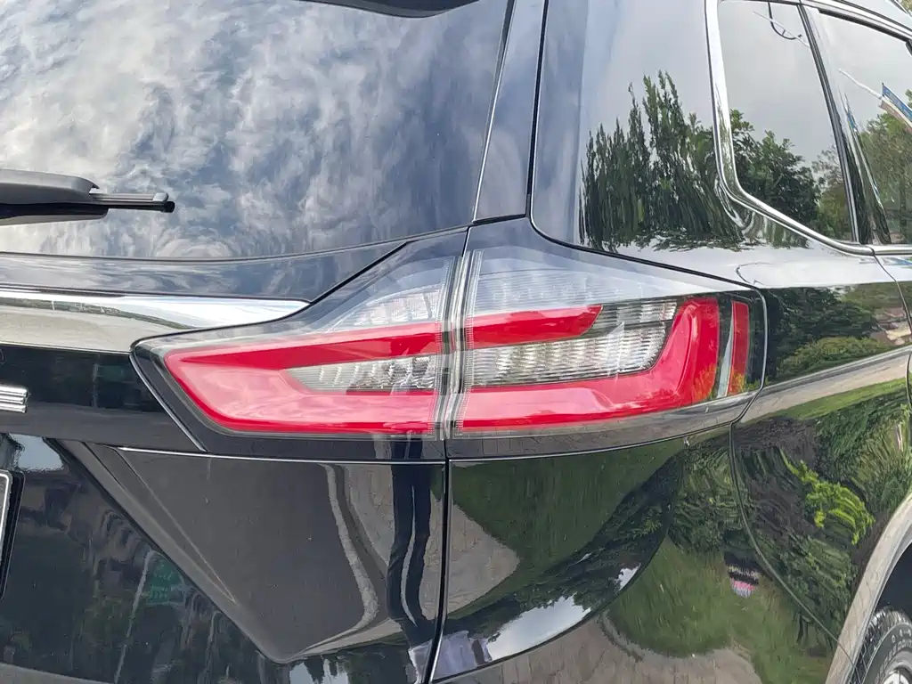 FORD EDGE 2021