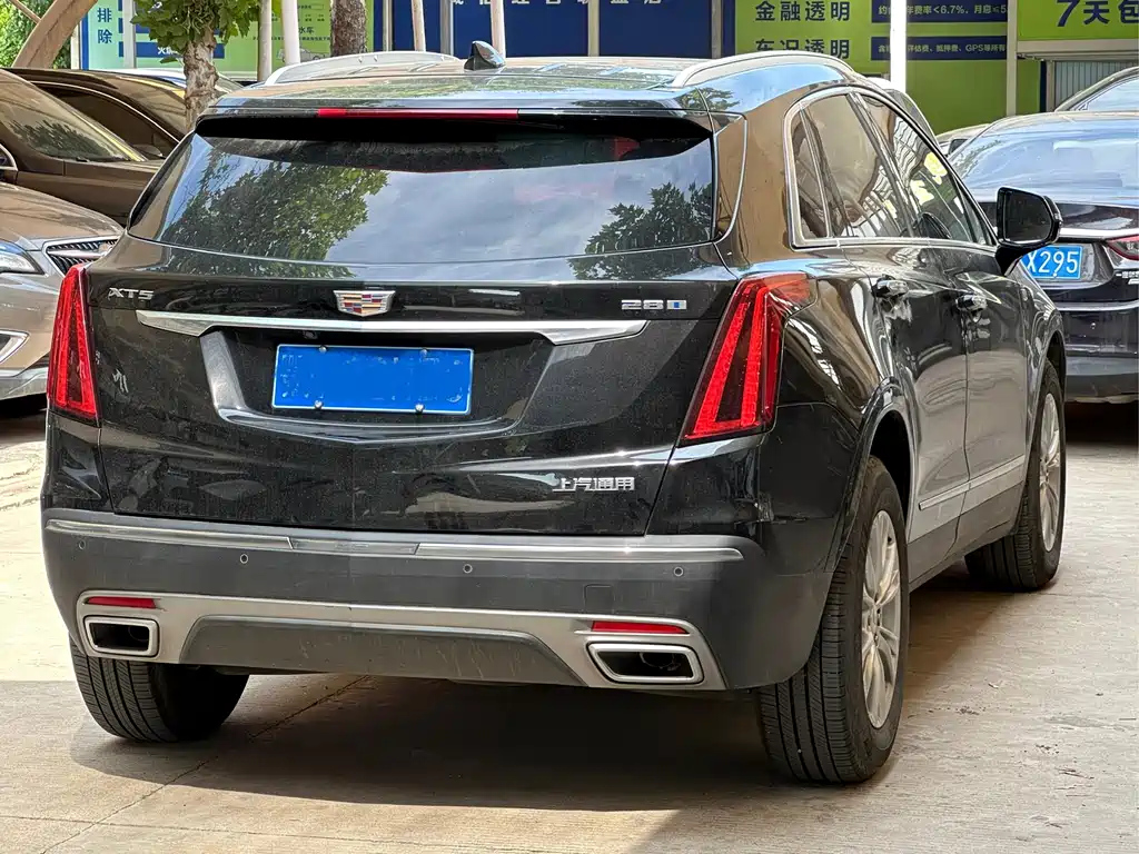 CADILLAC XT5 2022