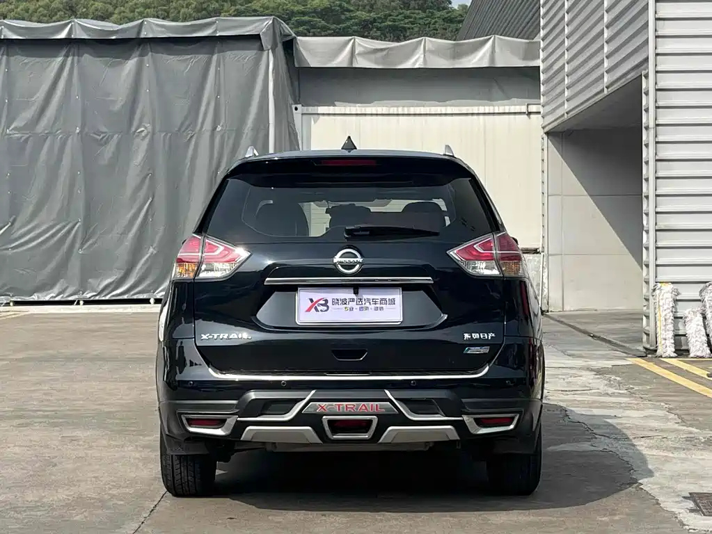 NISSAN X-TRAIL 2015