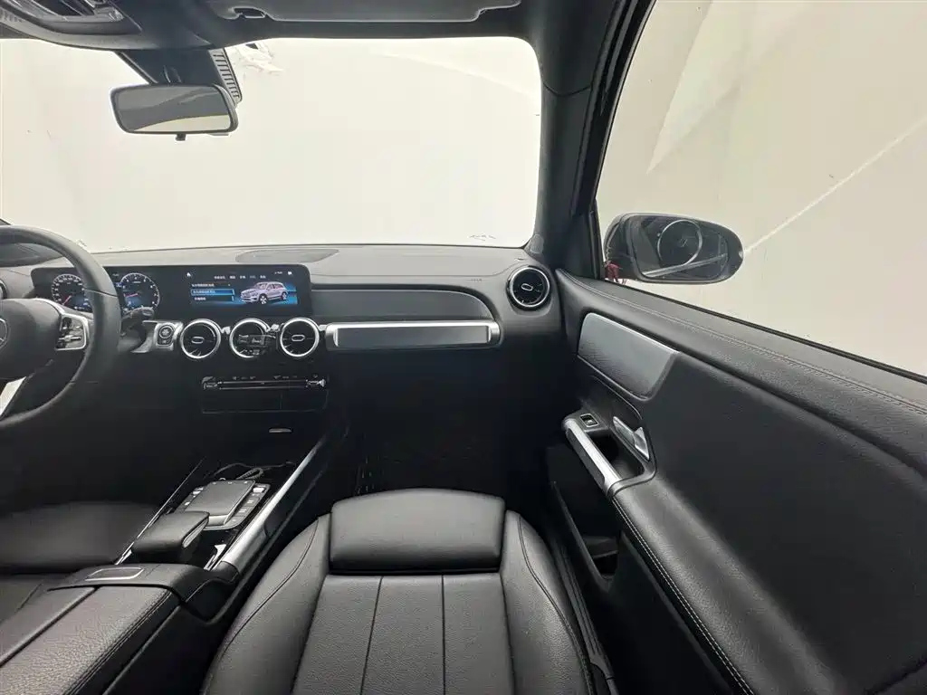 MERCEDES BENZ GLB 2021