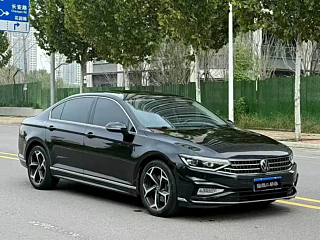 VOLKSWAGEN MAGOTAN 2023
