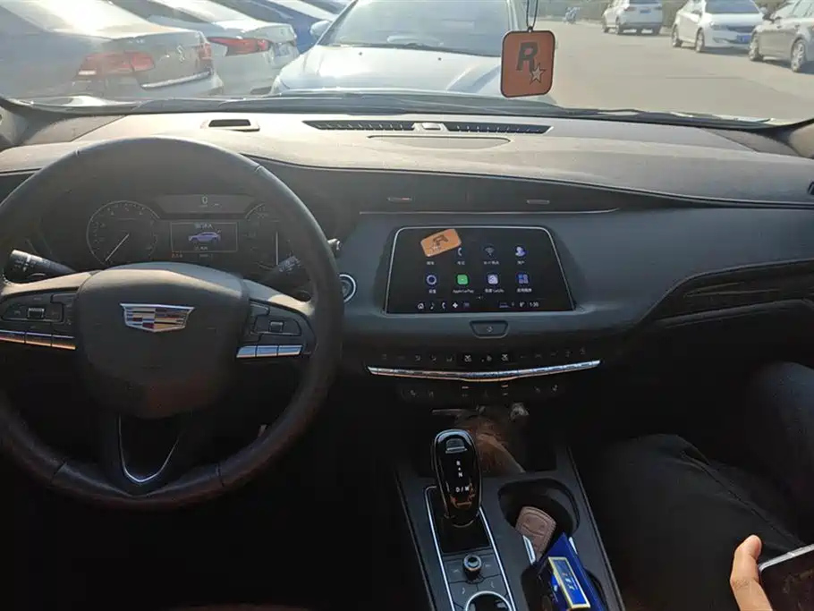 CADILLAC XT4 2022