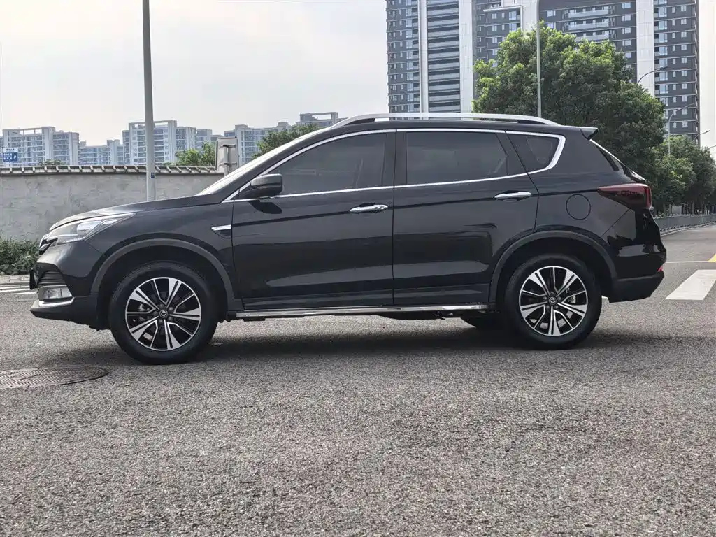 DONGFENG AEOLUS AX7 2019