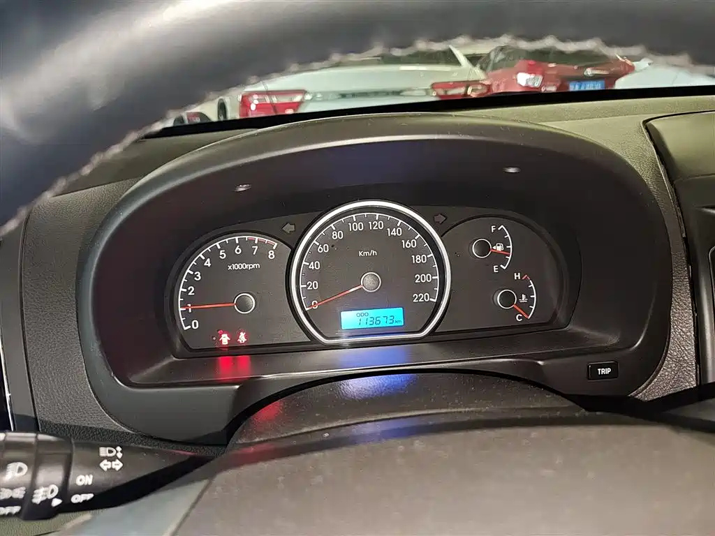 HYUNDAI CELESTA 2015