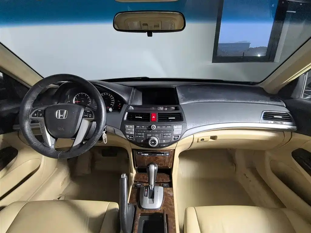 HONDA ACCORD 2010