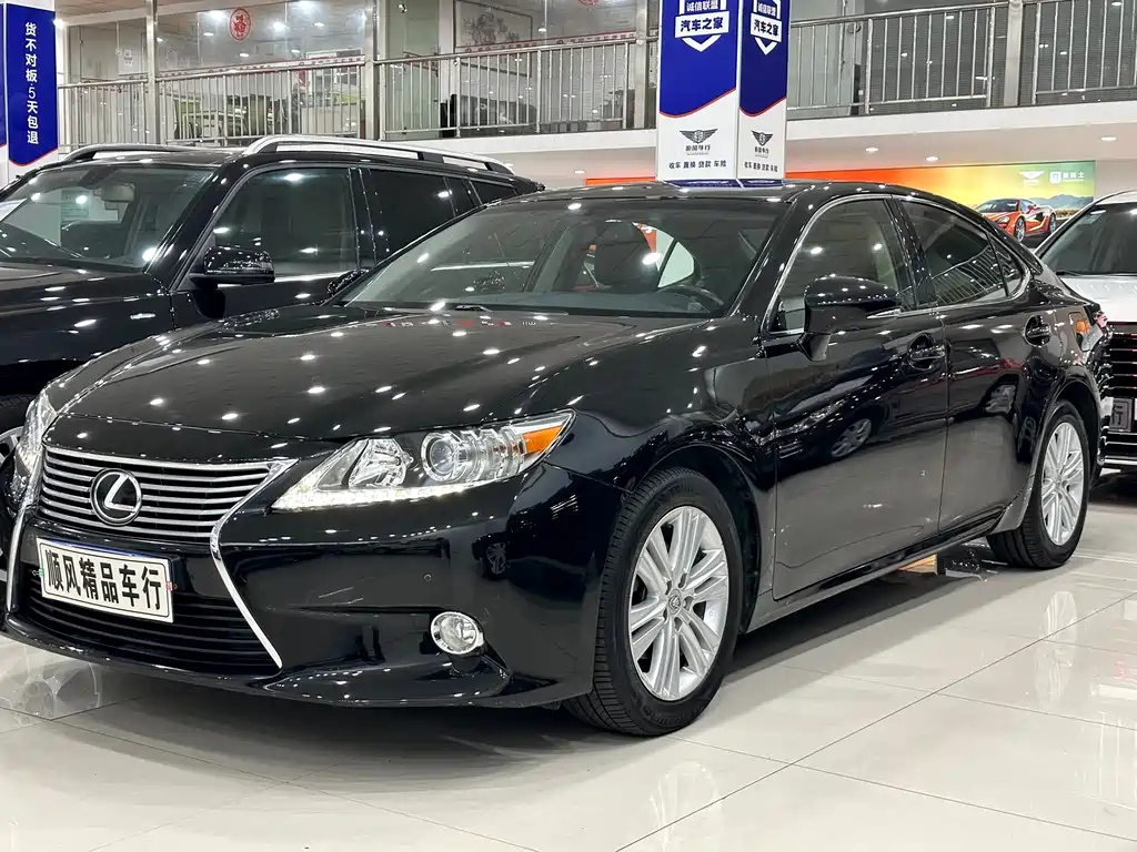LEXUS ES 2014