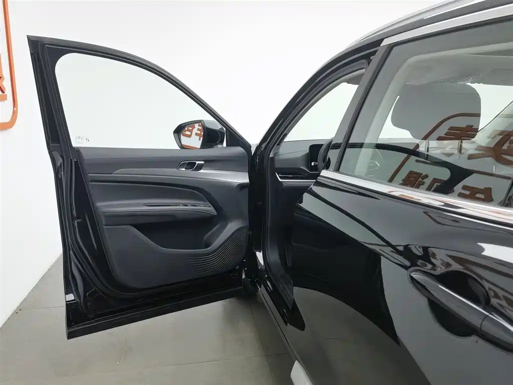 FORD EQUATOR SPORT 2025