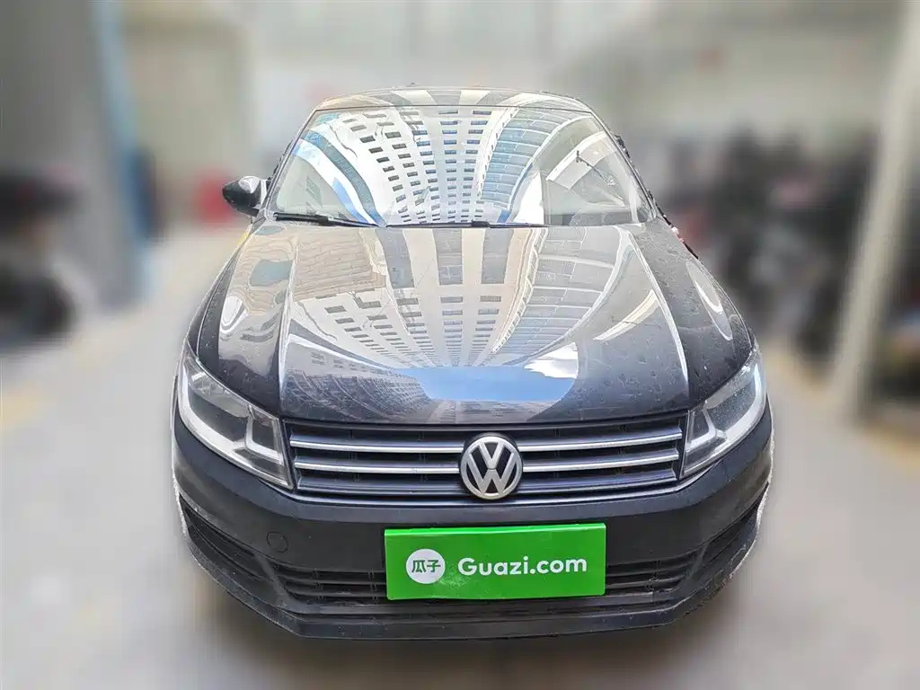 VOLKSWAGEN SANTANA 2016