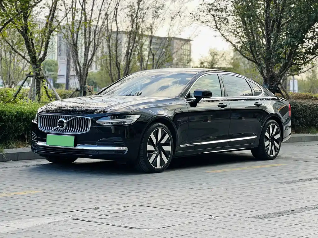 VOLVO S90 NEW ENERGY 2025