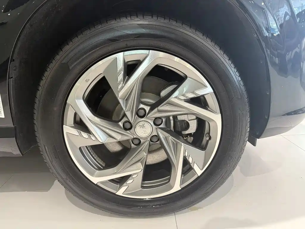 HONGQI HS3 PHEV 2024