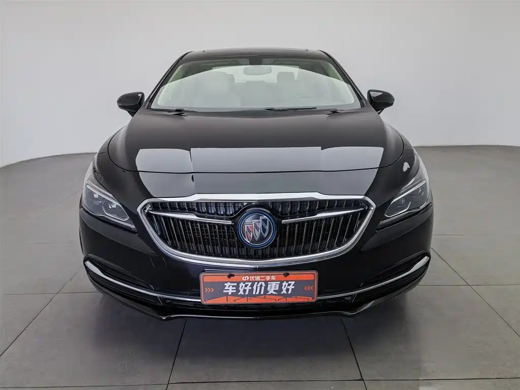 BUICK LACROSSE 2018