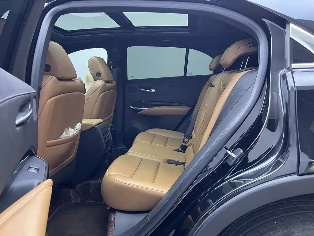 CADILLAC XT4 2022