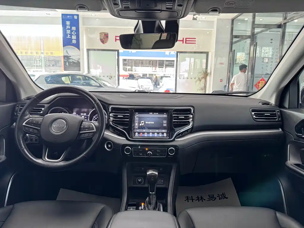 JEEP BIG 指挥官 2022
