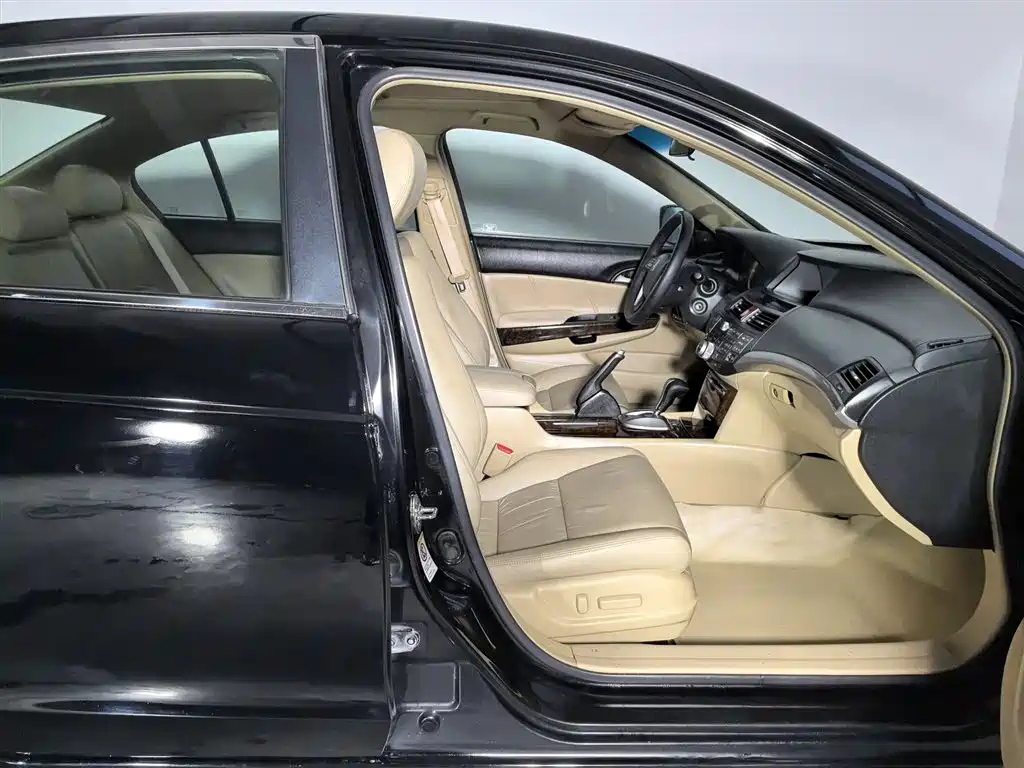HONDA ACCORD 2010
