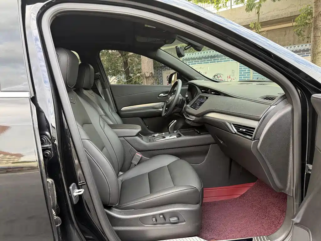 CADILLAC XT4 2020