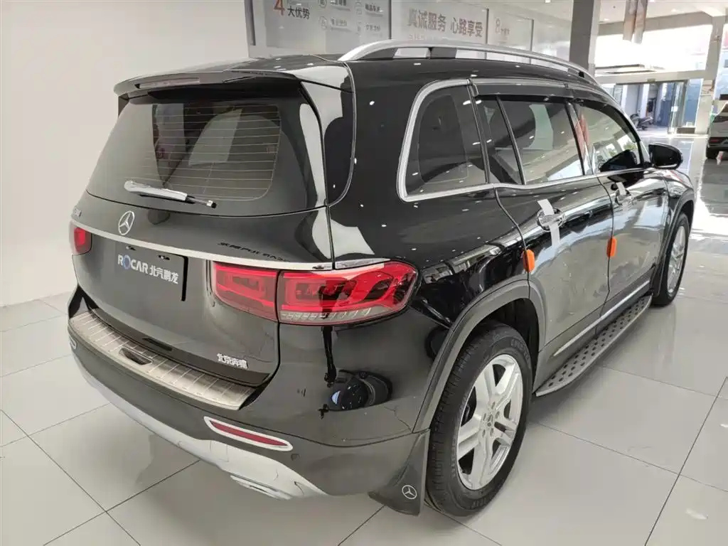 MERCEDES BENZ GLB 2023