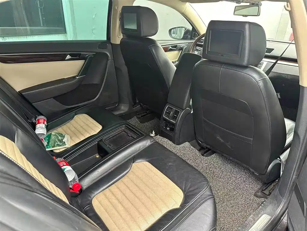 VOLKSWAGEN MAGOTAN 2014