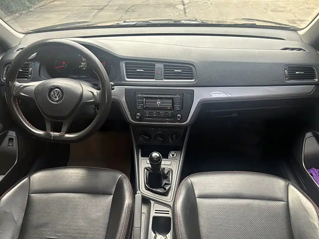 VOLKSWAGEN LAVIDA 2018