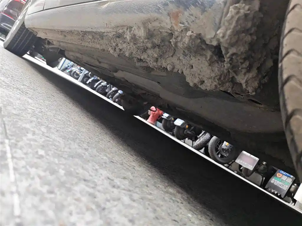 VOLKSWAGEN SANTANA 2016