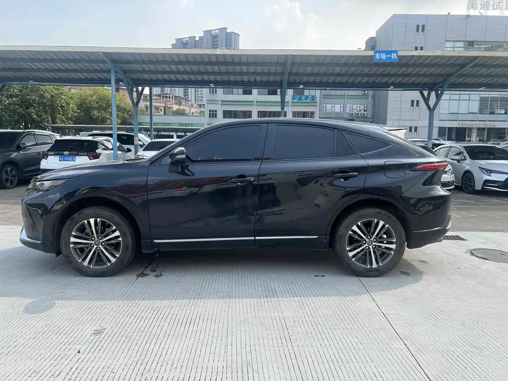 TOYOTA VENZA 2023