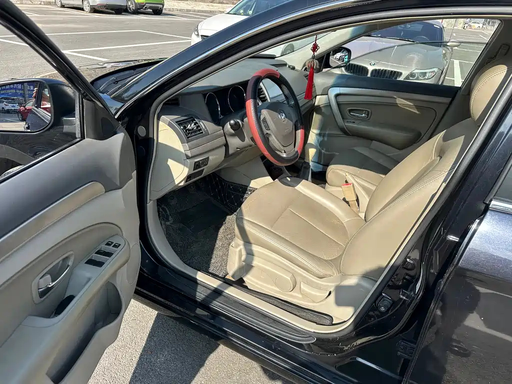DONGFENG AEOLUS A60 2012