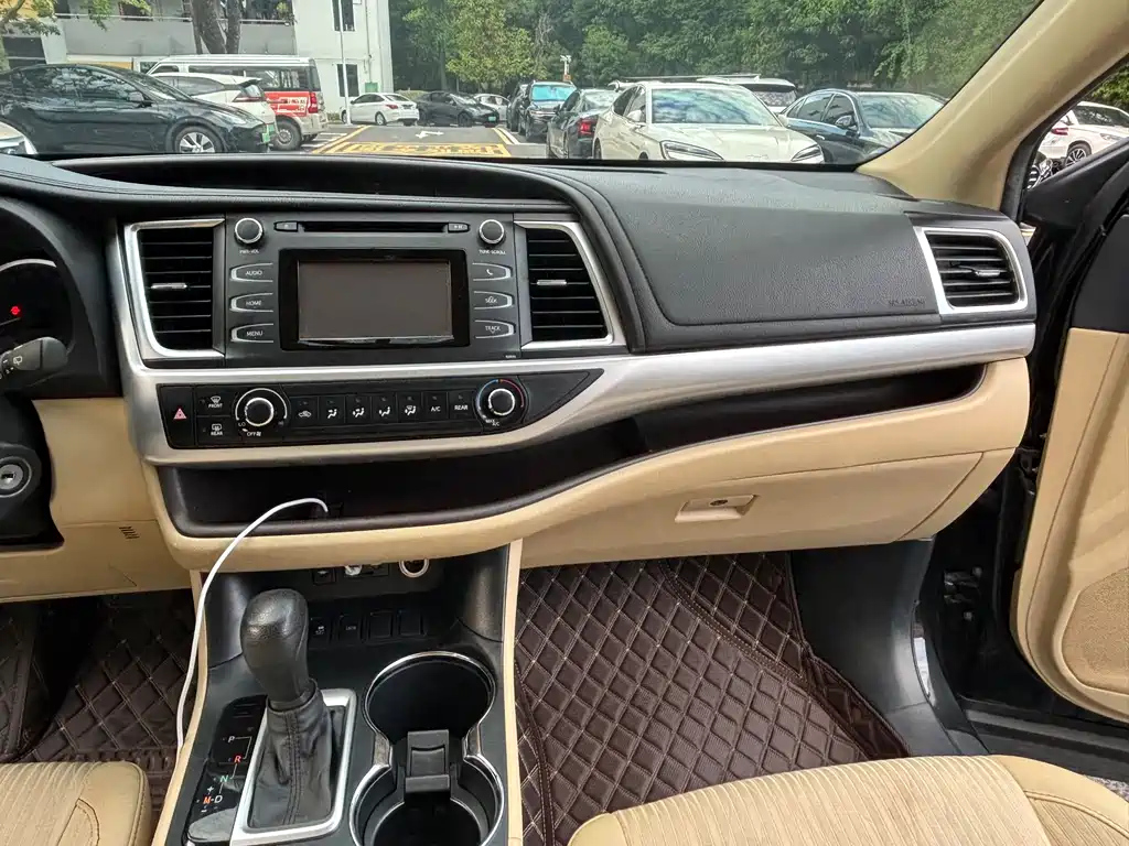 TOYOTA HIGHLANDER 2021