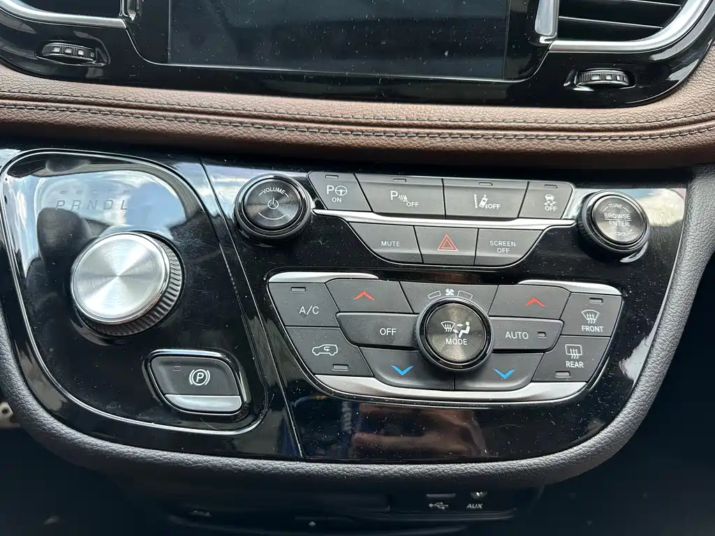 CHRYSLER BIG 捷龙 IMPORT 2017