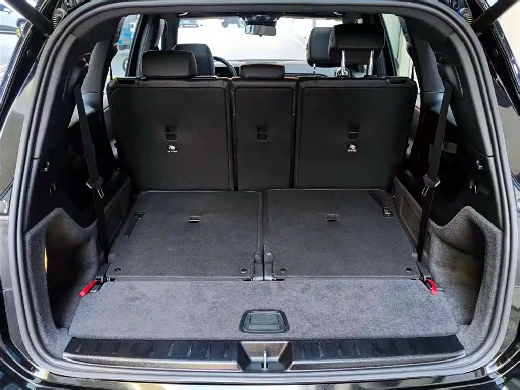 MERCEDES BENZ GLB 2023
