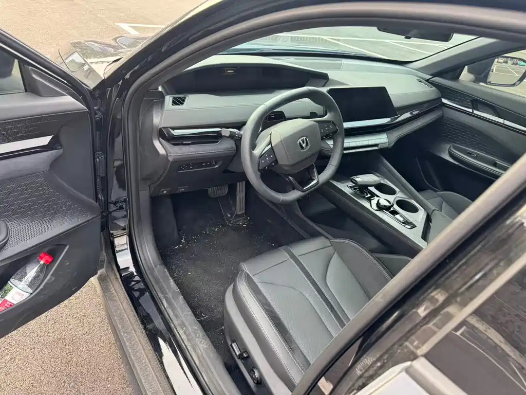 CHANGAN UNI-V 2025