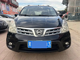 NISSAN LIVINA 2010