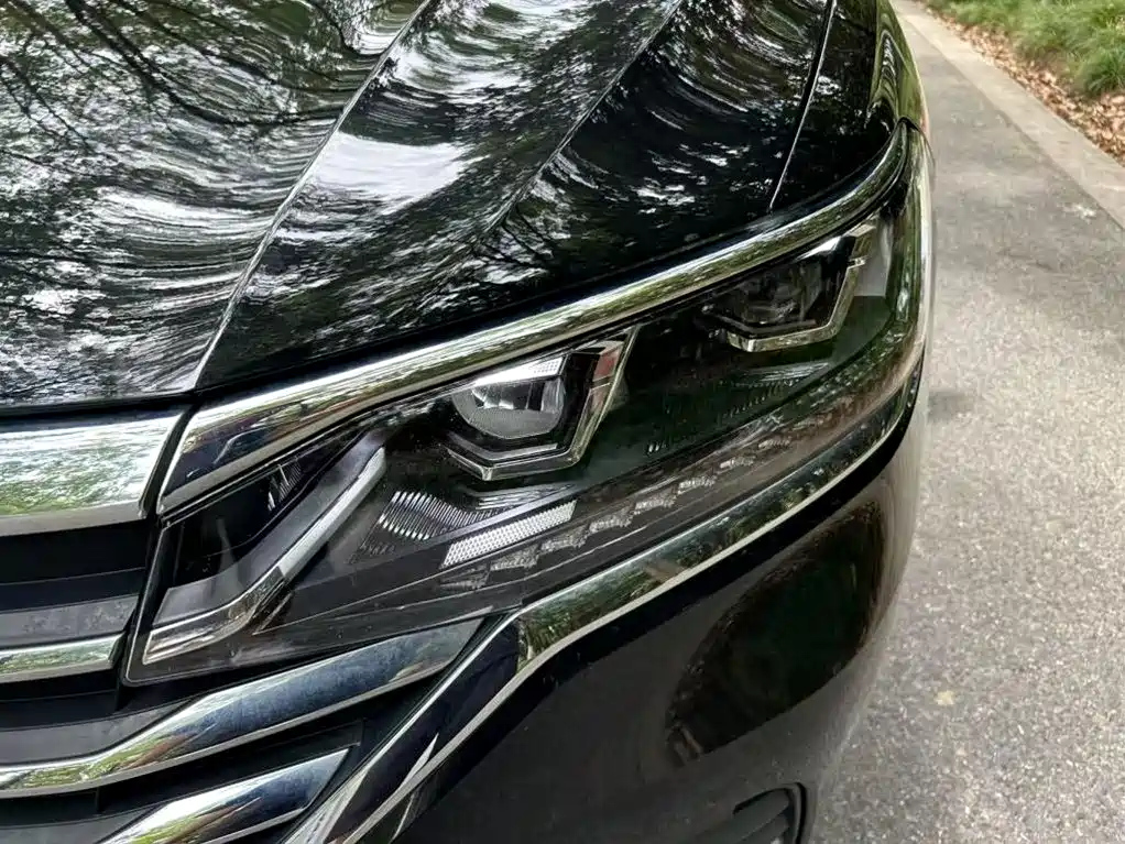 VOLKSWAGEN VILORAN 2024