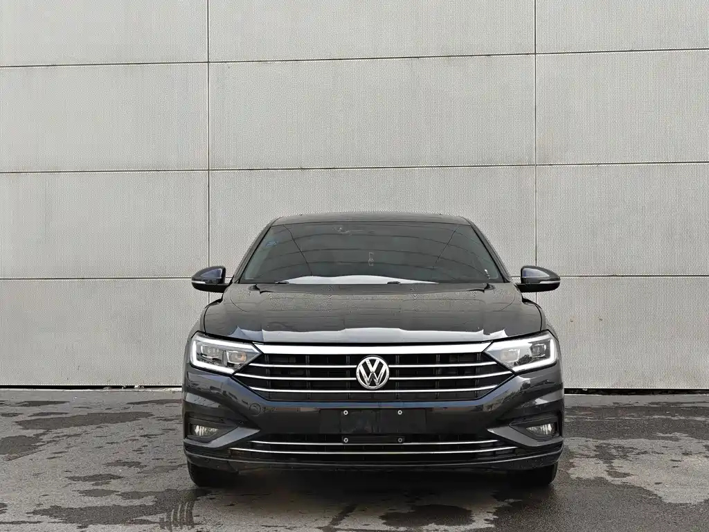 VOLKSWAGEN SAGITAR 2019