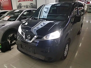 NISSAN NV200 2019