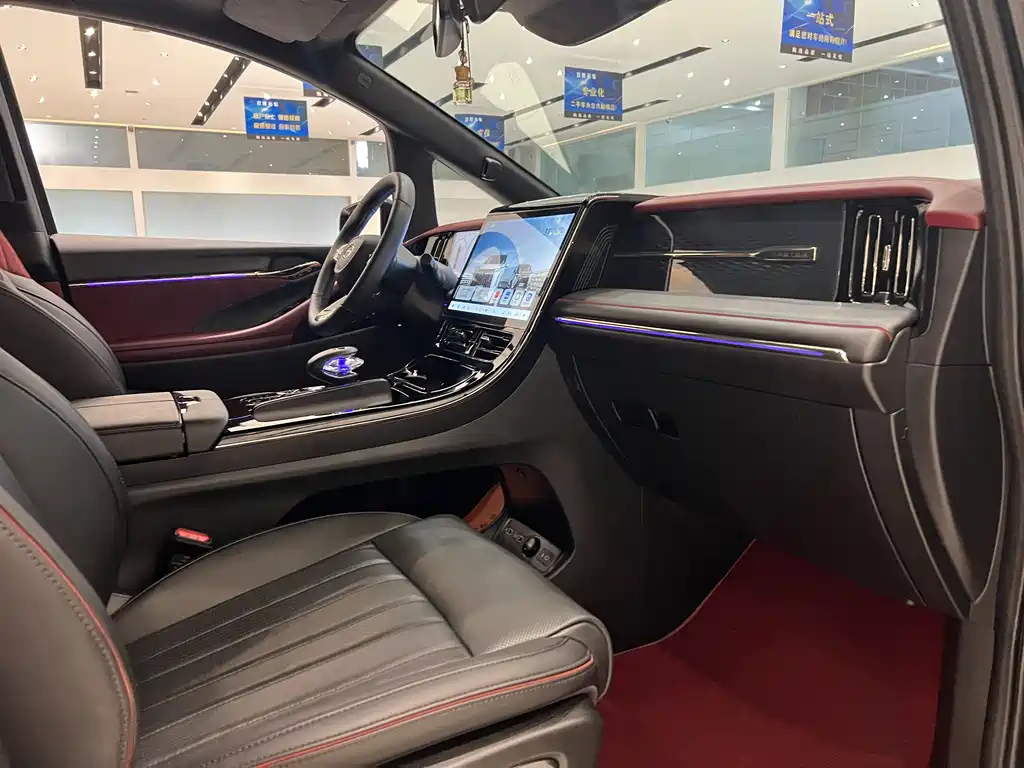TRUMPCHI M8 2024