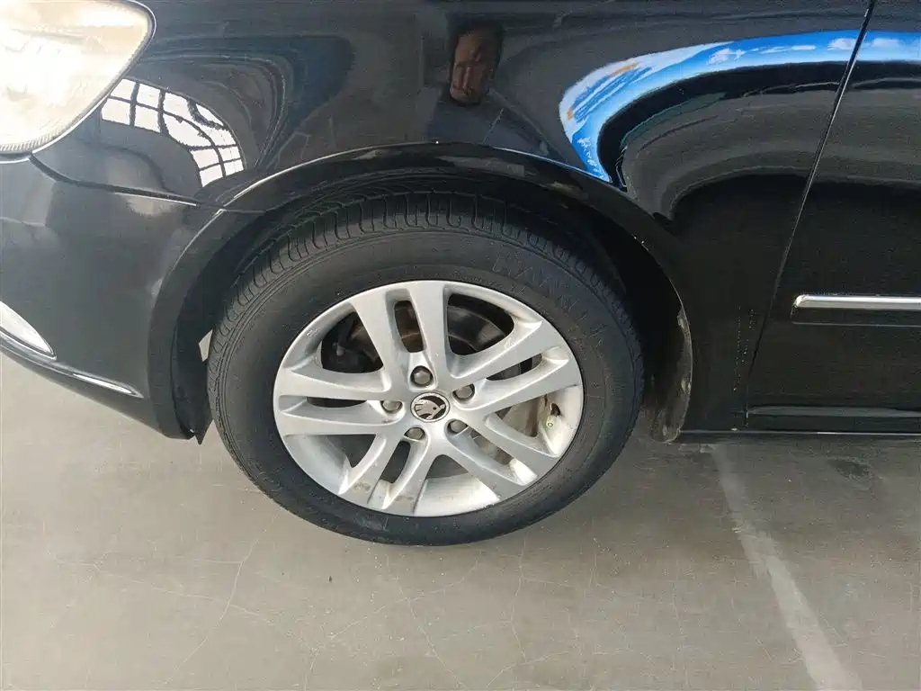 SKODA OCTAVIA 2014