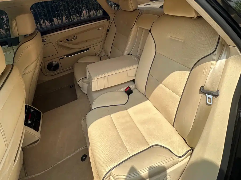 AUDI A8 2010