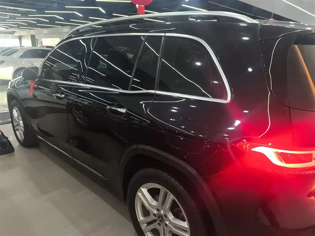 MERCEDES BENZ GLB 2020