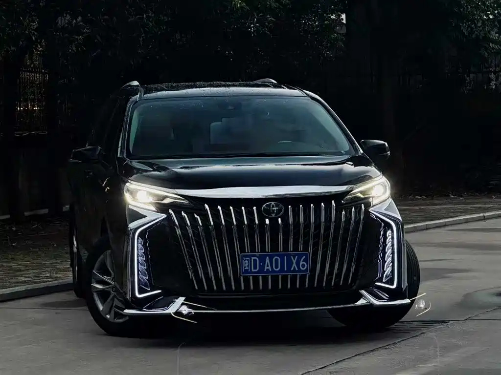 TOYOTA SIENNA SIENNA 2024