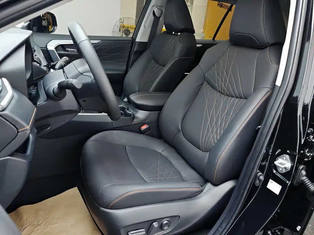 TOYOTA RAV4 RONGFANG 2024