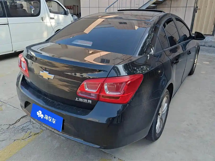 CHEVROLET CRUZE 2015