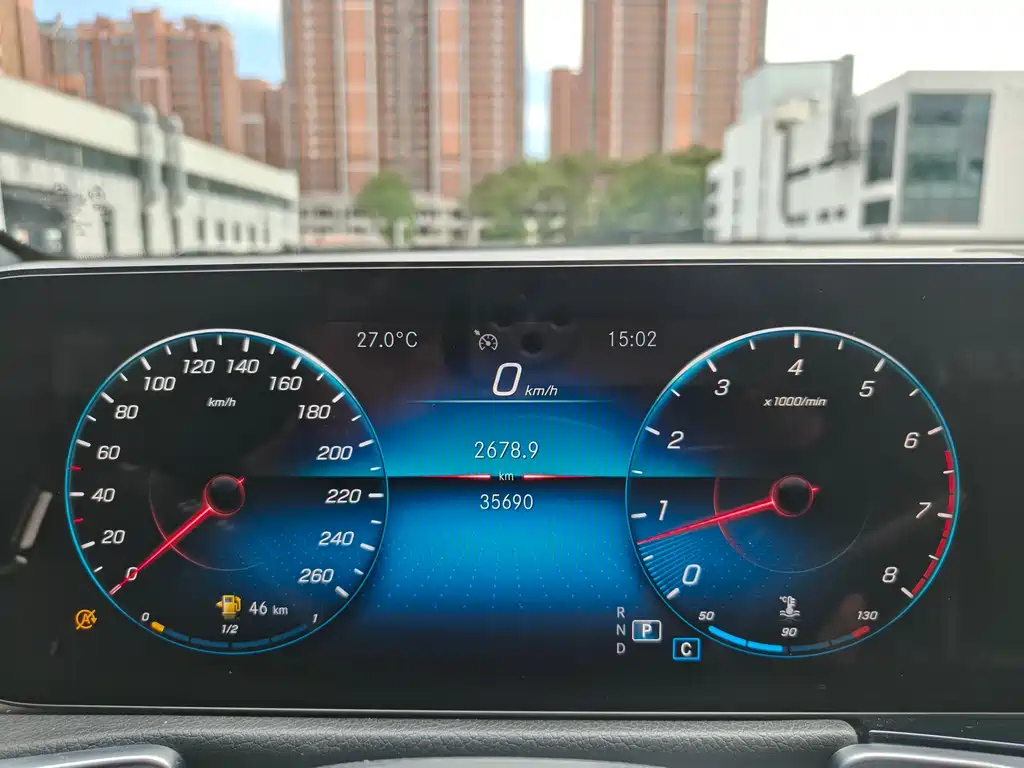 MERCEDES BENZ GLB 2022