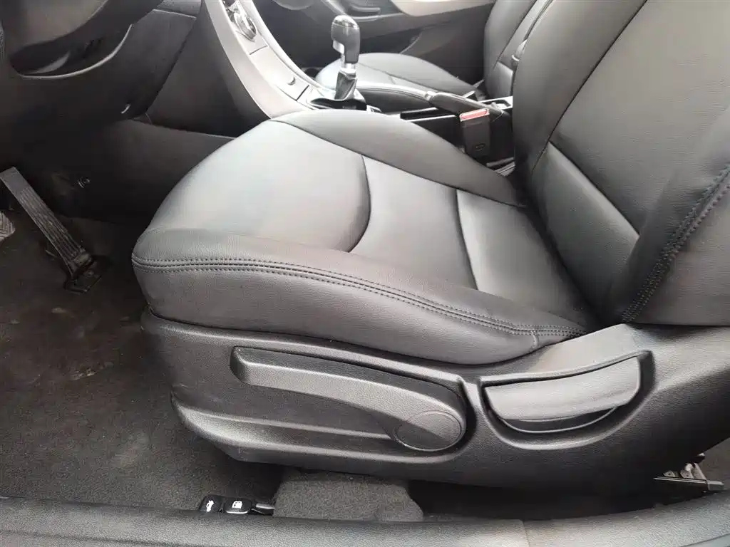 HYUNDAI ELANTRA 2014