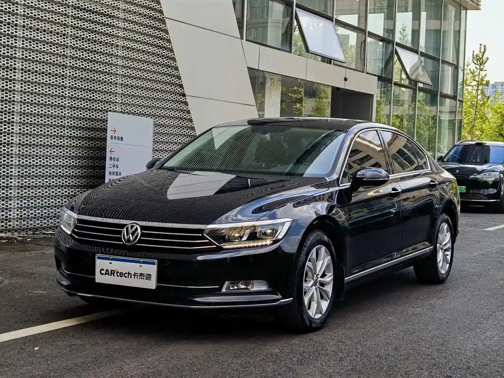 Аукционный лист VOLKSWAGEN MAGOTAN 2019