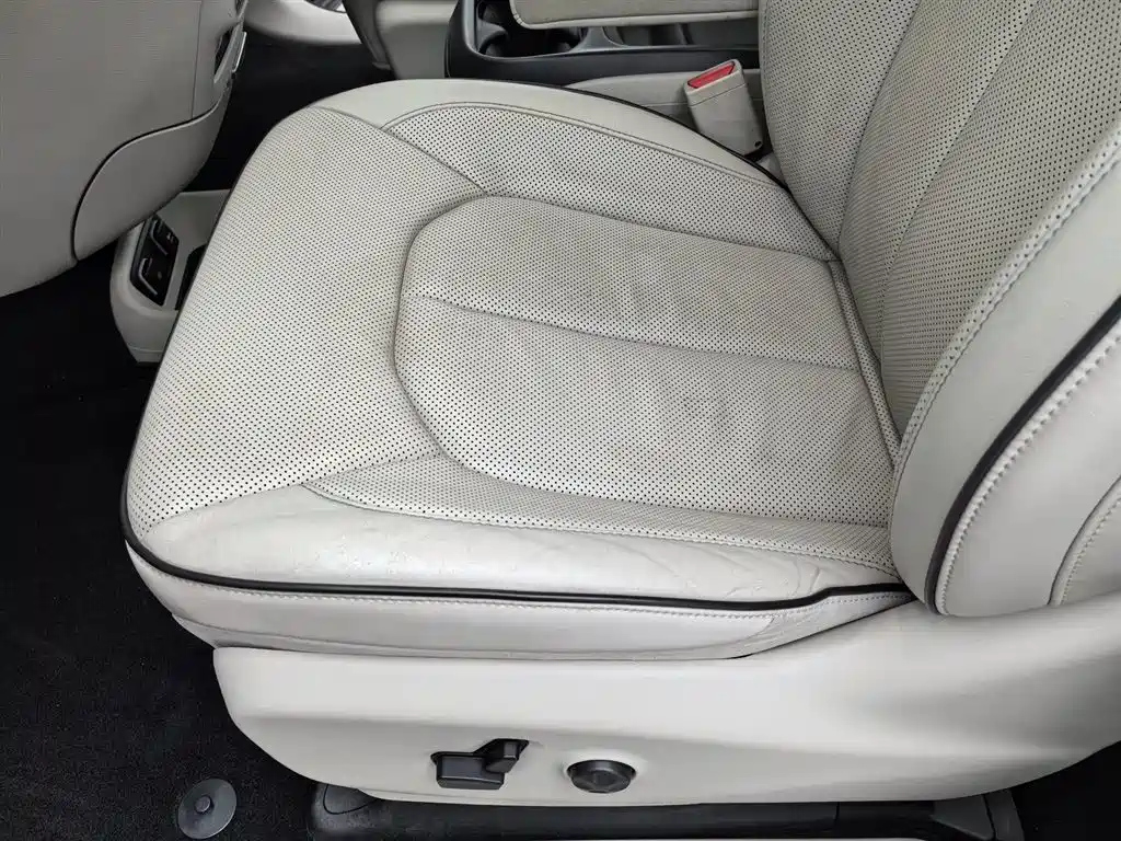 CHRYSLER BIG 捷龙PHEV IMPO 2019