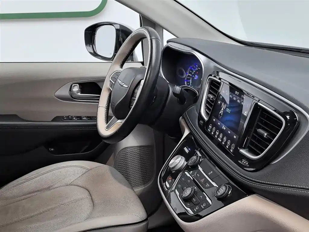 CHRYSLER BIG 捷龙PHEV IMPO 2019